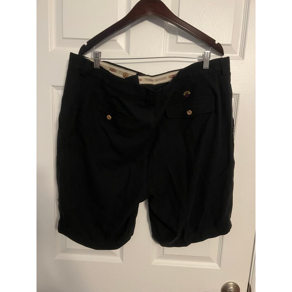 Tommy Bahama Navy/Black 100% Silk Shorts – Size 42 - Picture 4 of 4